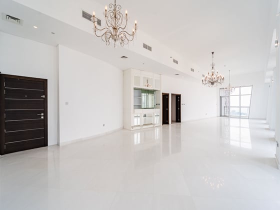 Penthouse w/ Private Pool | Stunning Views | Vacant, picture 5
