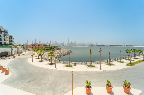 Vacant | Burj Khalifa and Sea View | Terrace, picture 25
