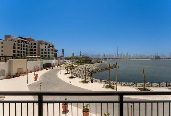 Vacant | Burj Khalifa and Sea View | Terrace, picture 4