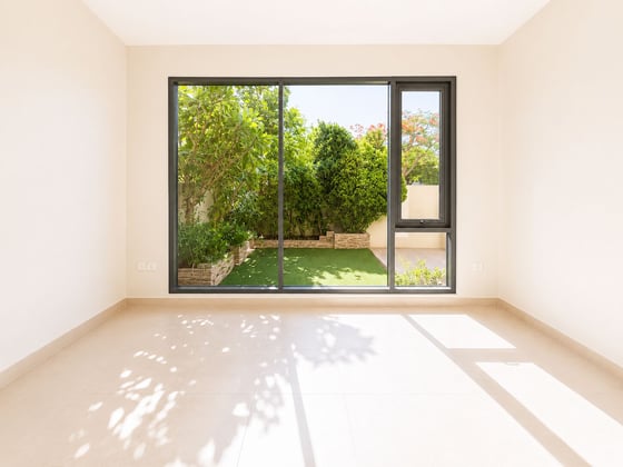 Vacant | Landscaped | Well Maintained..., picture 6
