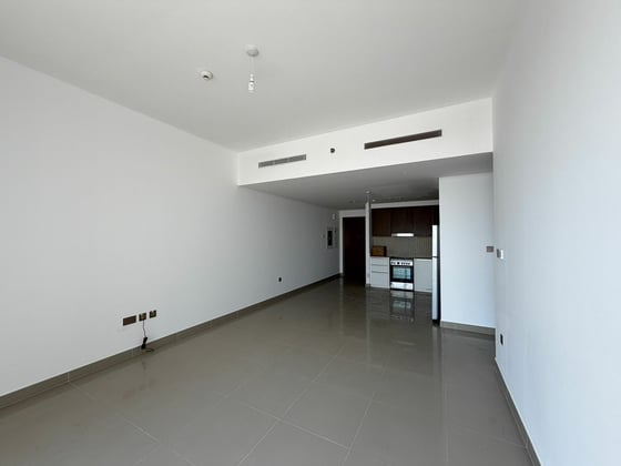 Higher Floor | Vacant | Water & Future Tower View, picture 11