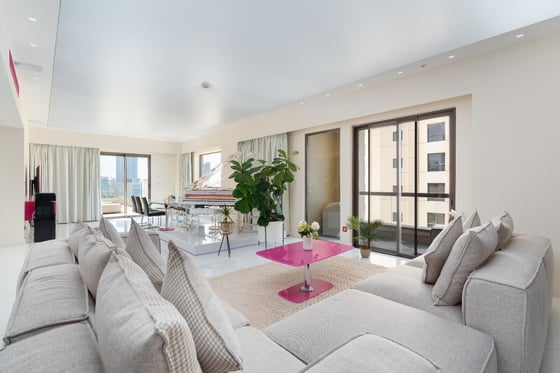 EXCLUSIVE |  EXEPTIONAL VIEWS | HUGE TERRACE | JACUZZI AND C, picture 2
