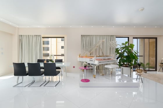 EXCLUSIVE |  EXEPTIONAL VIEWS | HUGE TERRACE | JACUZZI AND C, picture 8