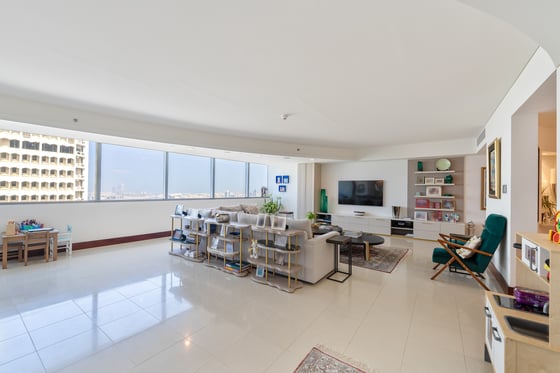 EXCLUSIVE | FURNISHED | READY TO MOVE-IN, picture 3