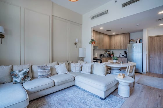 Spacious | Ellington | Natural Feel....., picture 1
