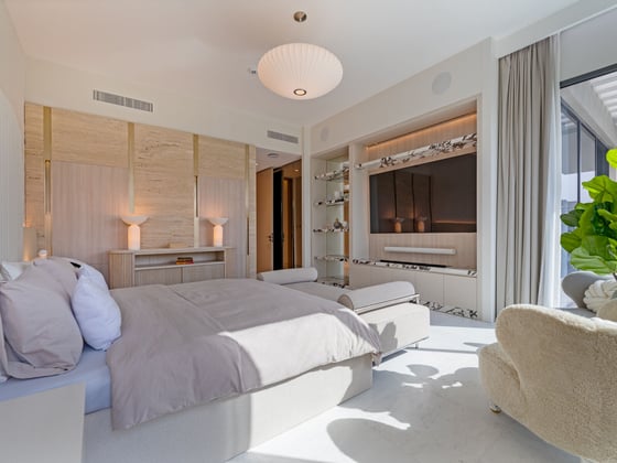 Fully Furnished and Upgraded Luxury Villa, picture 10