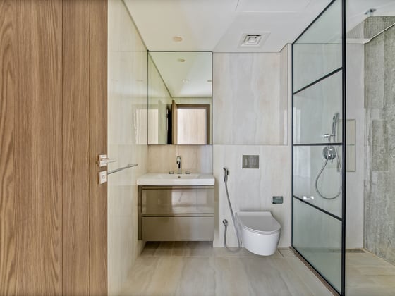 Stunning 2-BR | Waterfront View | Peninsula One, picture 20