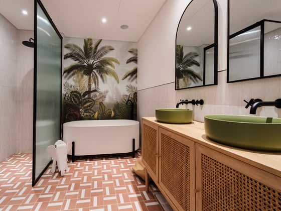 Fully Upgraded | Luxury Penthouse | Park Views, picture 16