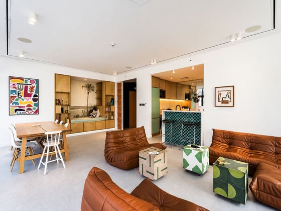 Fully Upgraded | Luxury Penthouse | Park Views, picture 3