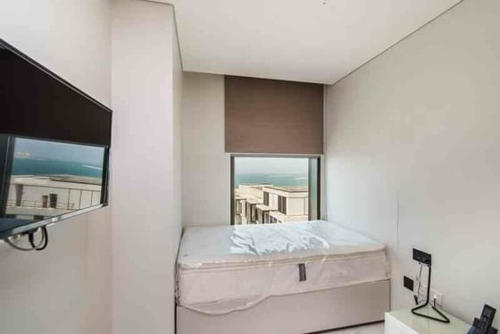 Furnished | All Bills Included | Pool and Sea View, picture 2