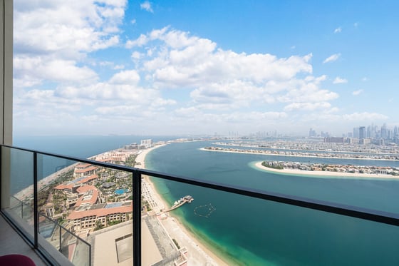 Ultra High Floor One-Of-A-Kind Upgraded Residence, picture 12
