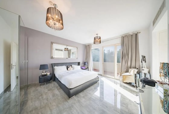 Upgraded | Lowest Price | Vacant on Transfer, picture 8