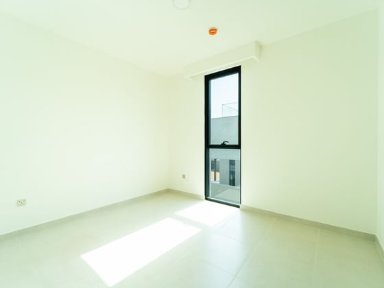Stand Alone | Full Park View | Prime Location, picture 12