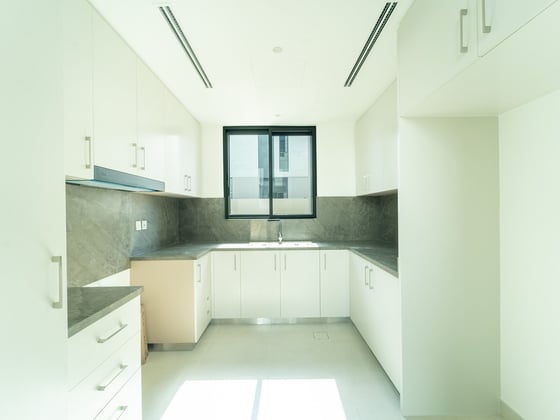 Stand Alone | Full Park View | Prime Location, picture 10