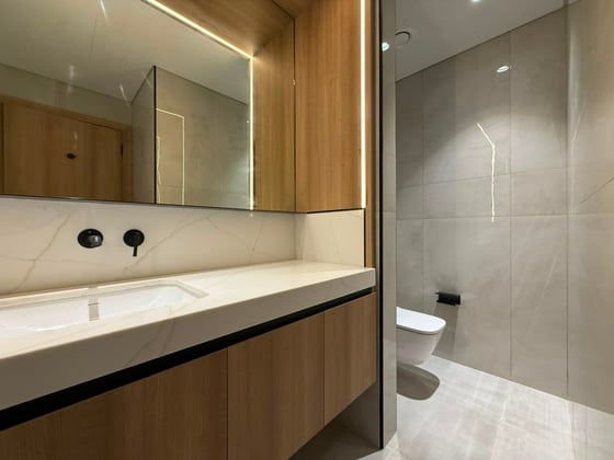 Corner Unit | Huge Balcony | Pool Views., picture 10