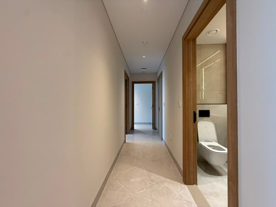Corner Unit | Huge Balcony | Pool Views., picture 12