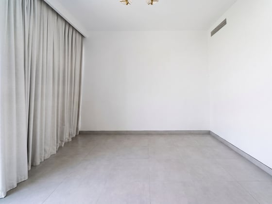 Luxury Corner Villa | Upgraded | Smart Home & Pool, picture 13
