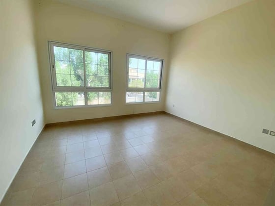 Exclusive | Vacant on Transfer | Prime Location, picture 5