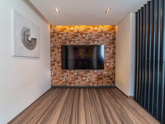 Spacious | Prime Location | Upgraded...., picture 19