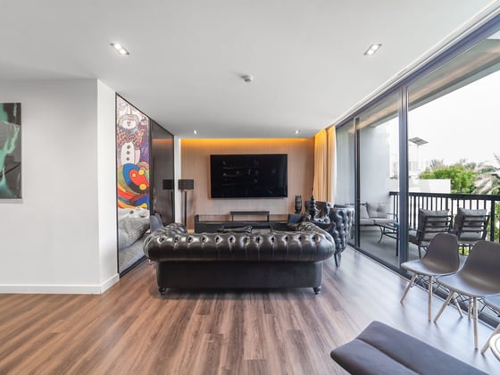 Spacious | Prime Location | Upgraded...., picture 4