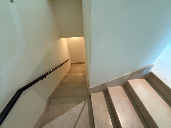 Vacant Now | Corner Unit | View Today..., picture 7