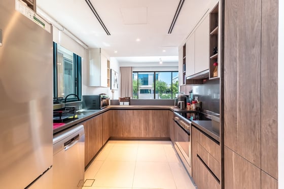 Vastu | Fully  Upgraded | Vacant on Transfer, picture 3