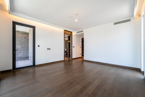 LUXURY LIVING | PRIVATE POOL | PREMIUM FINISHES, picture 14