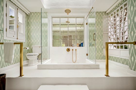 Introducing an elegant villa in the prestigious Marbella, picture 13