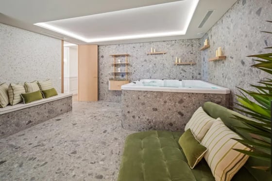 A penthouse in the sky in Marbella with 5 spaces., picture 19