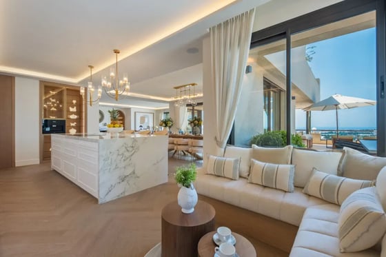 A penthouse in the sky in Marbella with 5 spaces., picture 7