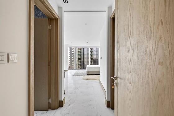 5-bedroom apartment for rent in Opera Grand Downtown Dubai, picture 12