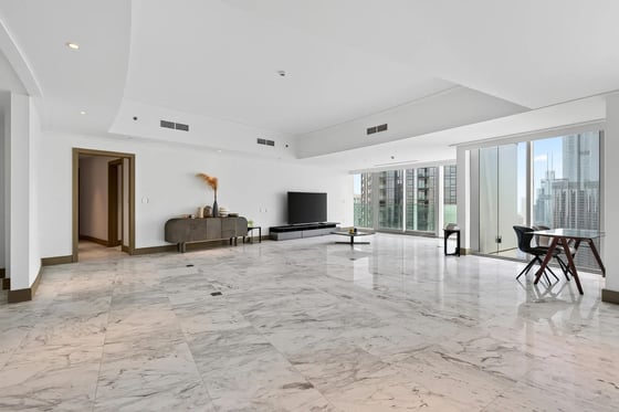 5-bedroom apartment for rent in Opera Grand Downtown Dubai, picture 3
