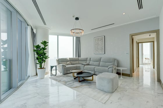 An elegant 5-bed apartment in Opera Grand, Downtown Dubai, picture 6