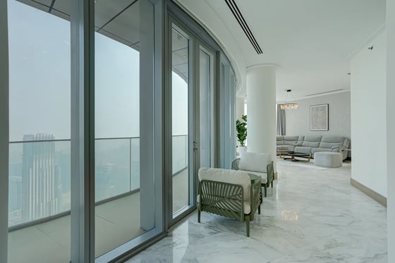 An elegant 5-bed apartment in Opera Grand, Downtown Dubai, picture 7