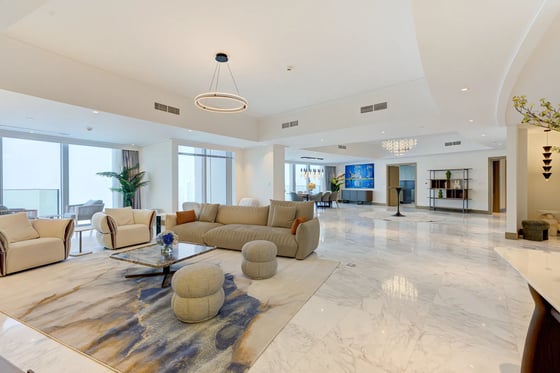 An elegant 5-bed apartment in Opera Grand, Downtown Dubai, picture 2