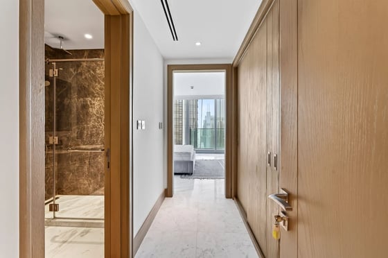 5-bedroom apartment for rent in Opera Grand Downtown Dubai, picture 21