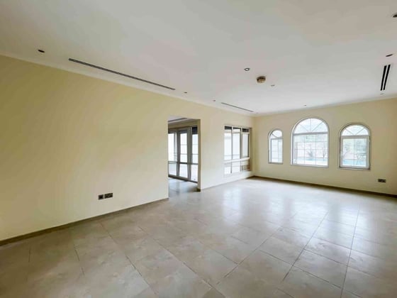 Landscaped | Internal | District 5 | Vacant August, picture 19