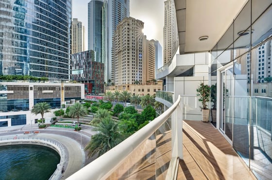 3 bedroom duplex for sale with sea view in Dubai Marina, picture 2