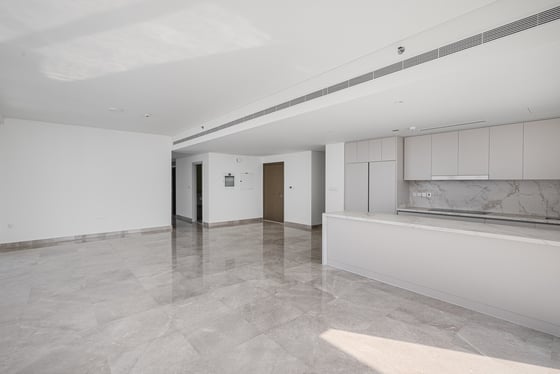 Best Price | High Floor | Palm & Downtown View, picture 3