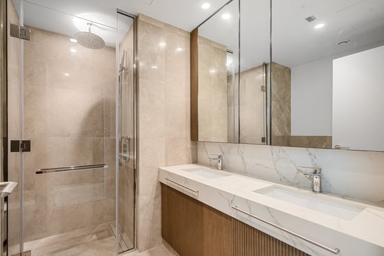 Best Price | High Floor | Palm & Downtown View, picture 8