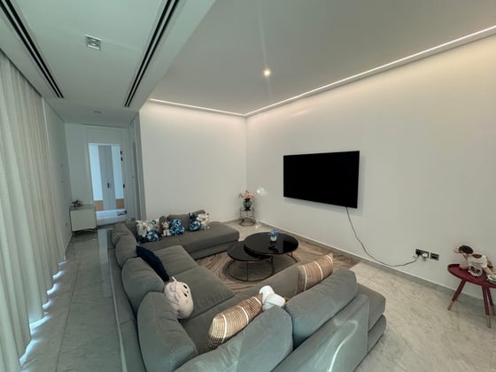 Exclusive Corner Villa | Unfurnished | View Today, picture 13