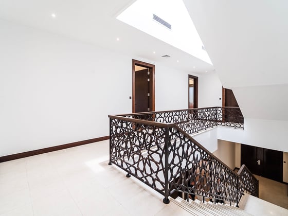 6 Bed | Private Pool | Renovation Opportunity | View Today, picture 15