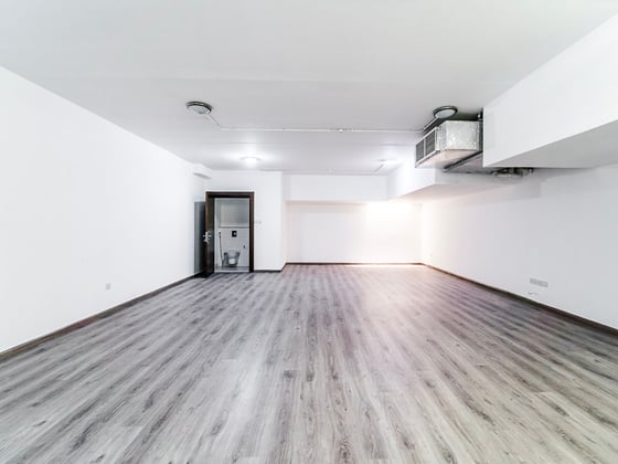 6 Bed | Private Pool | Renovation Opportunity | View Today, picture 13