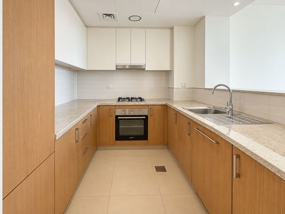Bright and Open Layout | Mid Floor  | Spacious, picture 7