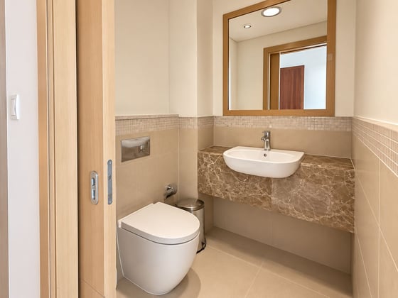 Bright and Open Layout | Mid Floor  | Spacious, picture 10