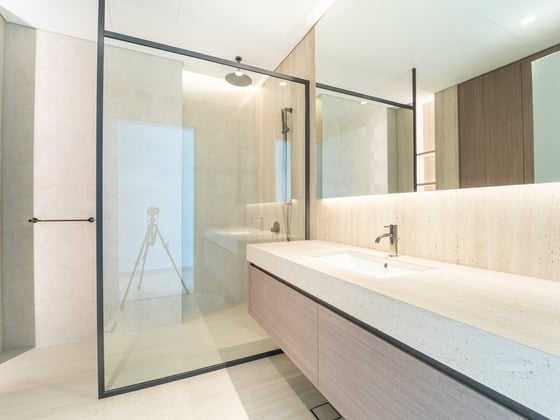 Vacant | Panoramic Sea Views | Spacious Layout, picture 31