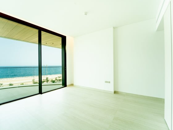 Vacant | Panoramic Sea Views | Spacious Layout, picture 18