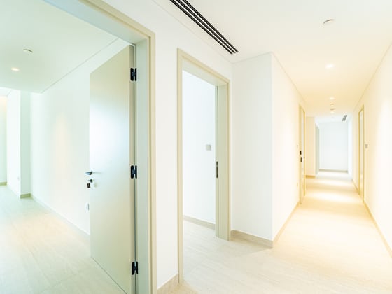 Vacant | Panoramic Sea Views | Spacious Layout, picture 25