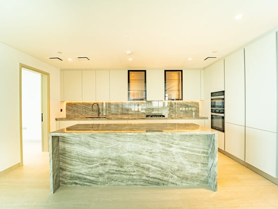 Vacant | Panoramic Sea Views | Spacious Layout, picture 5