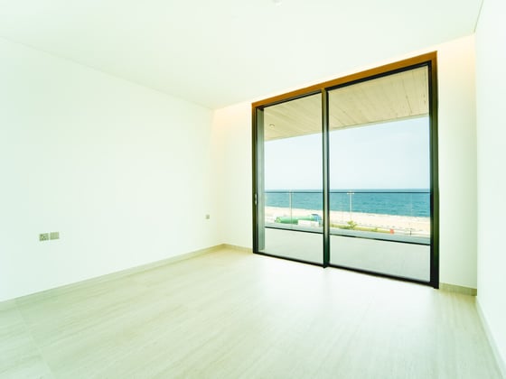 Vacant | Panoramic Sea Views | Spacious Layout, picture 13